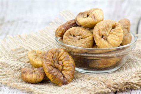 Revitalize Your Mornings with Anjeer Water: Unlocking the Health Secrets of Figs!