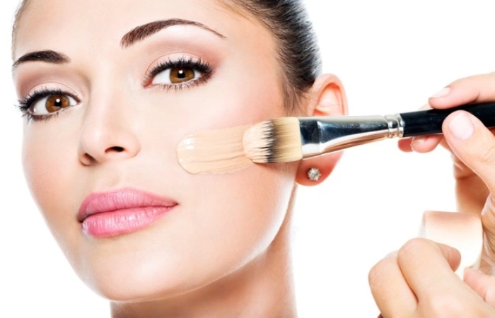 The Double-Edged Sword: Exploring the Potential Side Effects of Daily Foundation Use