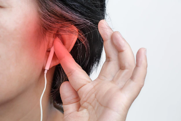 Earphones: Friend or Foe? Unveiling the Hearing Risks & How to Watch Video for Safe Listening Hacks!