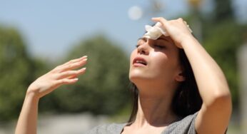 RECOGNIZE THESE SIGNS OF DEHYDRATION AND DISCOVER EFFECTIVE STRATEGIES TO STAY HYDRATED THROUGHOUT THE DAY