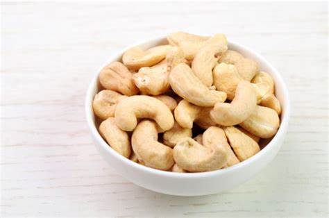 "Unlock Brain Power and Boost Sexual Health Naturally with Cashews – Watch the Full Benefits in This Video!"
