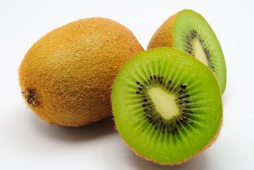 "Video: Why Certain People Should Never Eat Kiwi – Know the Risks and Dangers"