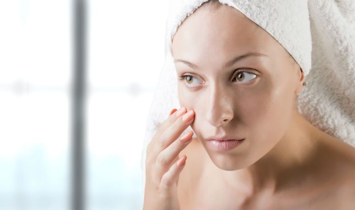 "5 Ayurvedic Remedies to Combat Oily Skin in Humid Weather: Natural Solutions for Healthy, Balanced Skin"