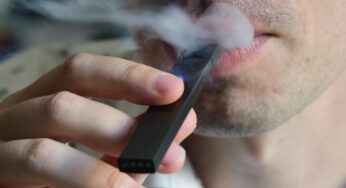 VAPING vs SMOKING: IS VAPING REALLY SAFER?