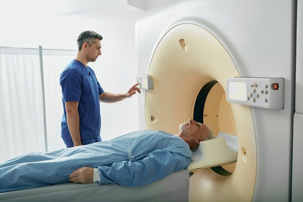 MRI SCANS COULD TRIGGER A PAINFUL CONDITION IN PEOPLE WITH KIDNEY DISEASE — HERE’S WHAT YOU NEED TO KNOW
