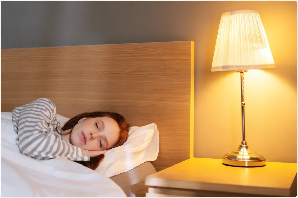 SLEEPING WITH THE LIGHTS ON? IT COULD BE SECRETLY RAISING YOUR RISK OF DIABETES AND HEART DISEASE
